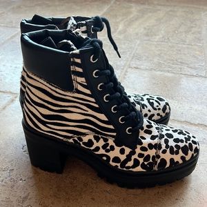 Aldo Brania Zebra Print Block Heeled combat Boots Side Zip Boot 8